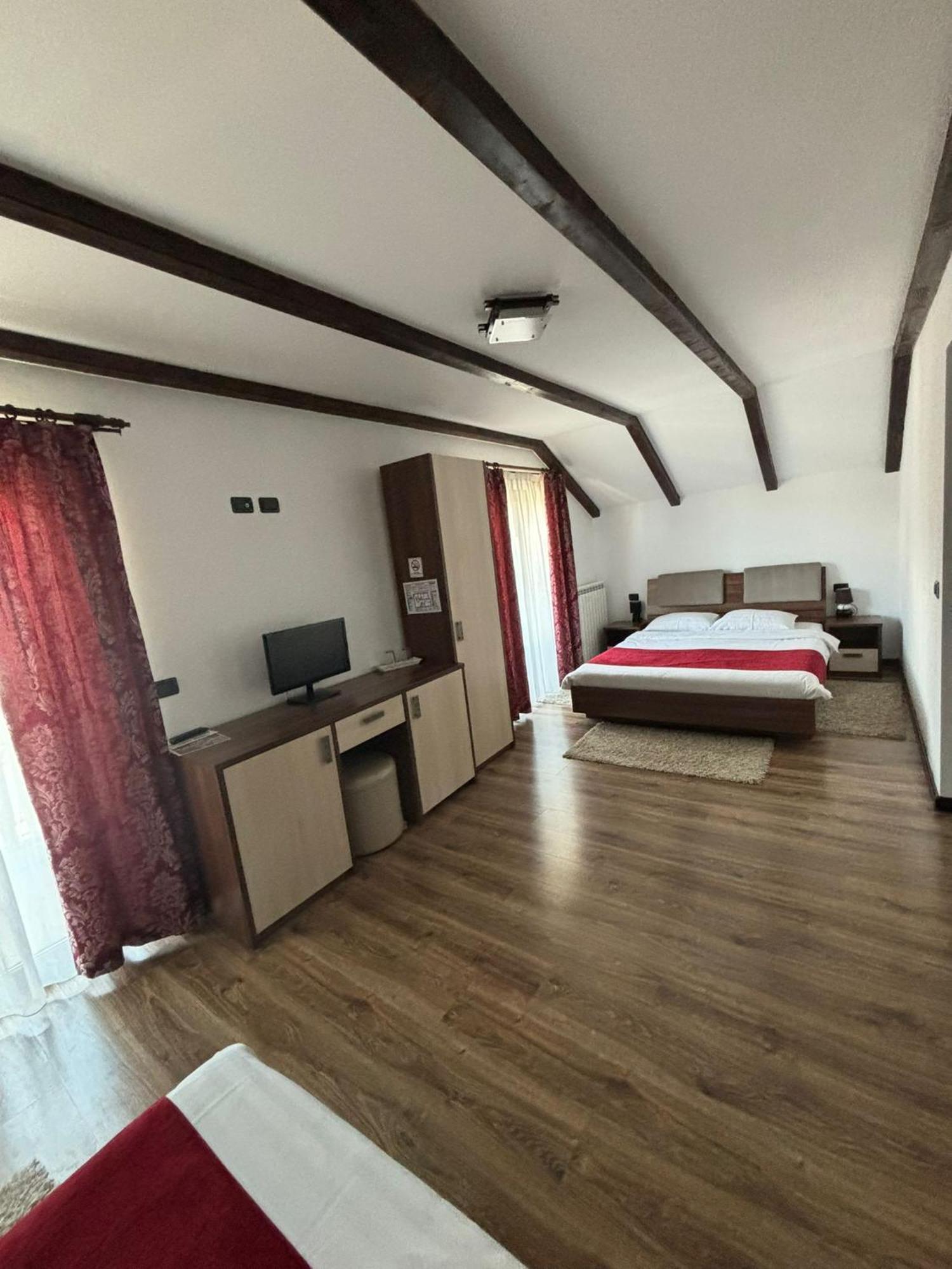 Pensiunea Rustic Borşa Стая снимка